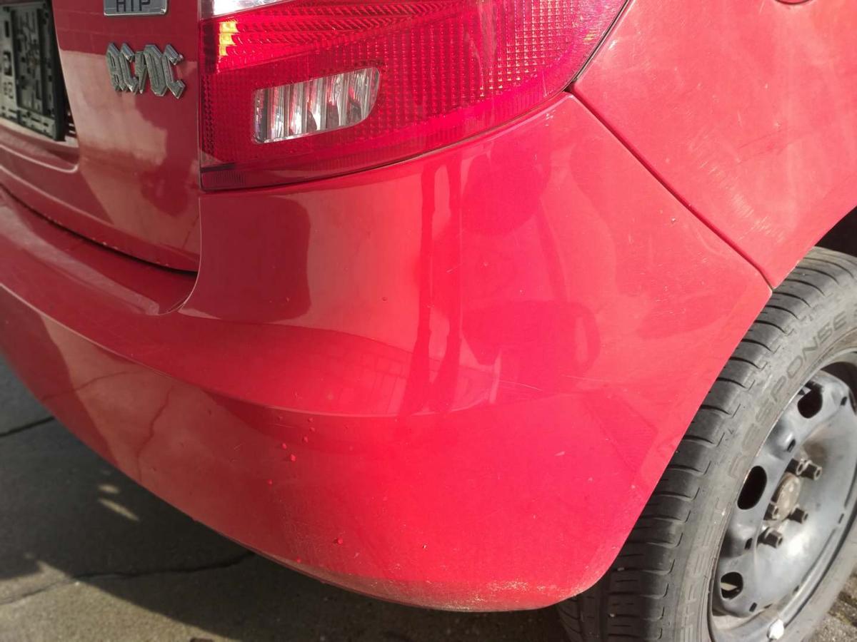Skoda Fabia 2 5J original Stoßstange Stossfänger hinten Coridarot LF3K Fließheck Bj.2012